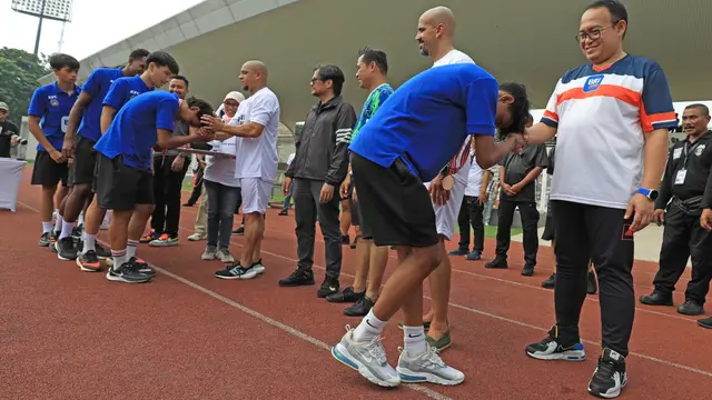 BRImo Future Garuda Berakhir Seru, Roberto Carlos Cs Jadi Pelatih di Fourfeo Cup