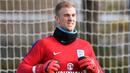 6. Joe Hart (Tottenham) - Mantan kiper timnas Inggris ini bergabung dengan Tottenham Spurs secara gratis usai dilepas Burnley pada musim panas ini. Hart menyepakati kontrak berdurasi dua tahun bersama Tottenham. (AFP/Ben Stansall)