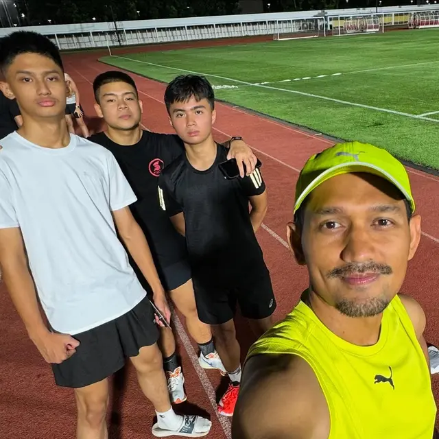 Baru Ulang Tahun, Ini 6 Potret Dhofin Putra Ibnu Jamil Bareng Ayah dan Keluarga Sambungnya