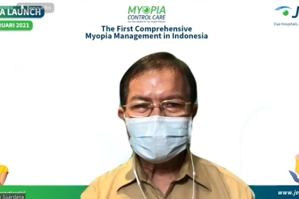 Dr. Gusti G. Suardana, SpM(K), Ketua Layanan JEC Myopia Control Care