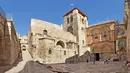 Church of the Holy Sepulchre atau Gereja Makam Kudus di Kota Tua Yerusalem merupakan situs yang paling dihormati bagi umat Kristiani. Situs ini dipercaya sebagai saksi bisu sejarah perjalanan Yesus, kematian, penyaliban hingga kebangkitannya (iStockPhoto)