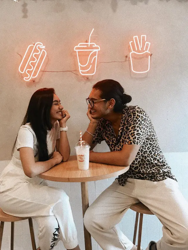 Segera Tayang, Ini 7 Potret Pemain Love Story The Series saat di Balik Layar