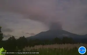 Gunung Gunung Raung erupsi tinggi letusan capai 2000 meter (Istimewa)