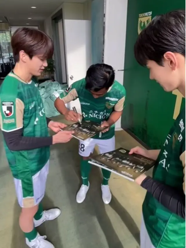 6 Potret Pratama Arhan Bareng JO1 Boyband Asal Jepang, Diajak Olahraga dan Dance