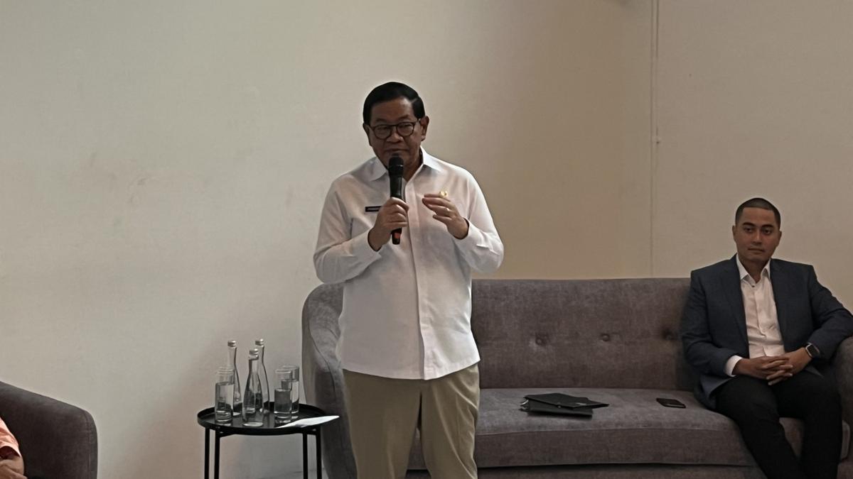 Pramono Anung Ungkap Pencurian Lampu Hias Simpang Semanggi Tiga Kali