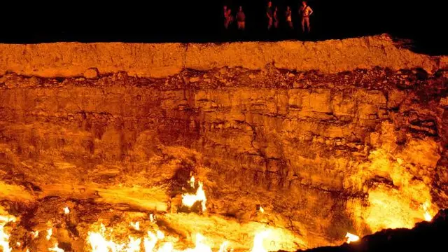 Door to Hell atau pintu menuju neraka di Turkmenistan yang terdeteksi di Google Earth berdiameter hampir 70 meter. (iStock)