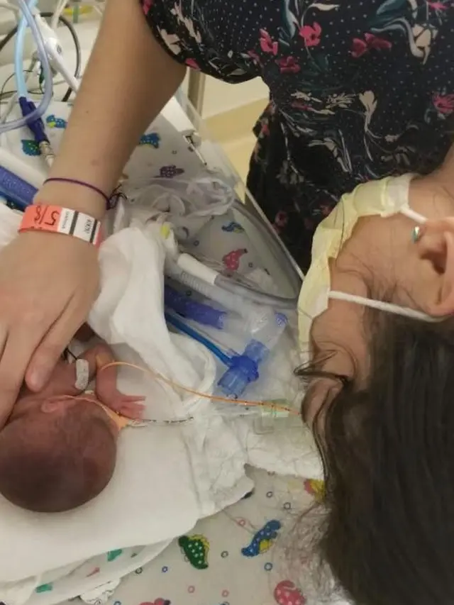 Alejandra Wilcox dan bayinya