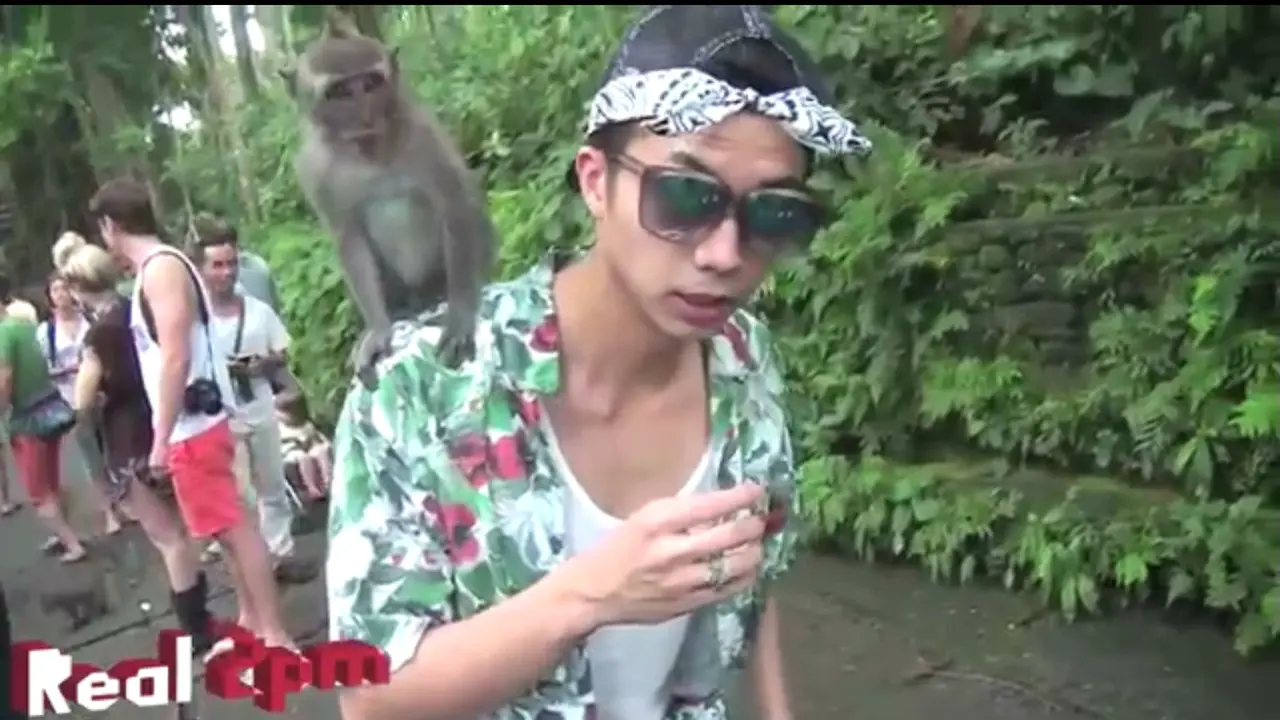 Pernah Berlibur ke Bali, Wooyoung Buat Personel 2PM Lainnya Iri