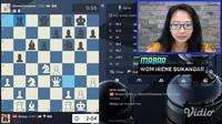 WGM Irene Sukandar pada episode pertama Mabar Blitz Chess, Jumat (02/04/2021). (Hendry Wibowo/Bola.com)
