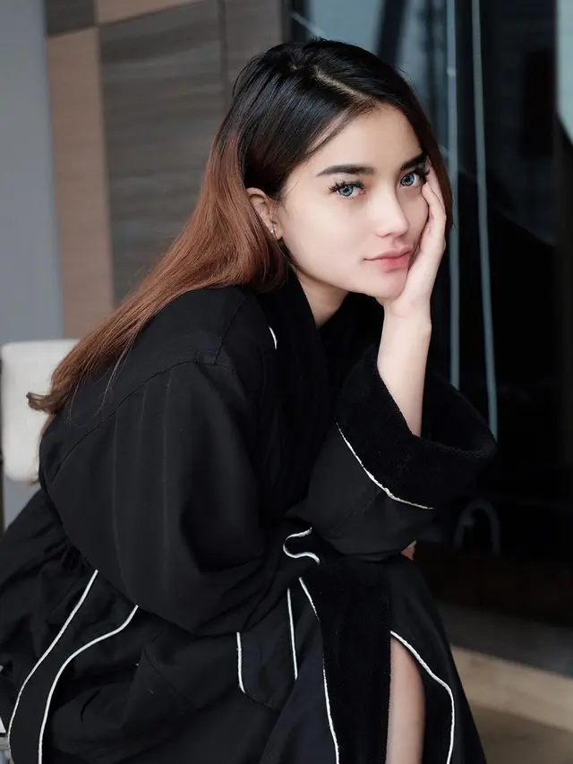 8 Pesona Nabilla Aprillya Mantan Atta Halilintar, Diduga Alami Penganiayaan