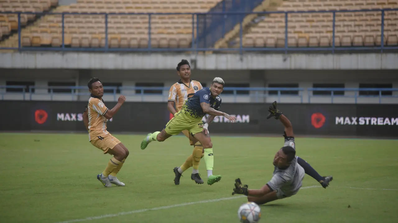 Persib Bandung vs Bekasi FC