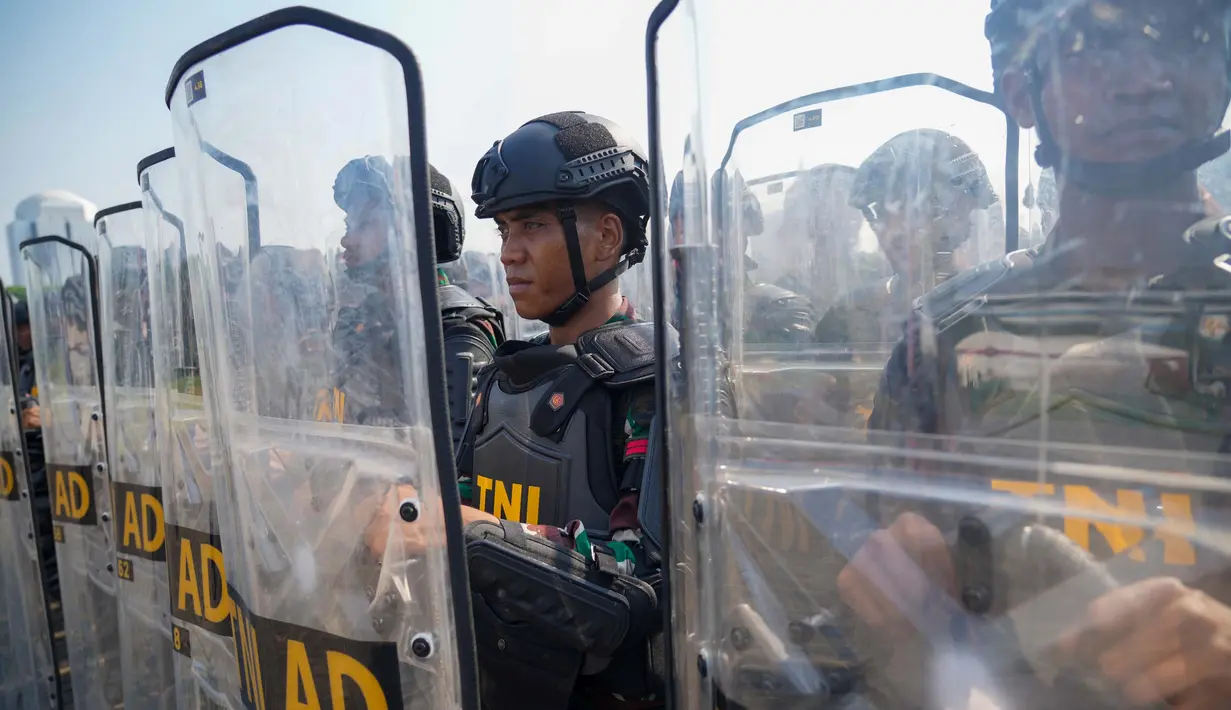 Markas Besar TNI membentuk 10 satuan tugas (satgas) yang tergabung dalam Komando gabungan terpadu pengamanan (Kogabpadpam) VVIP. (AP Photo/Tatan Syuflana)