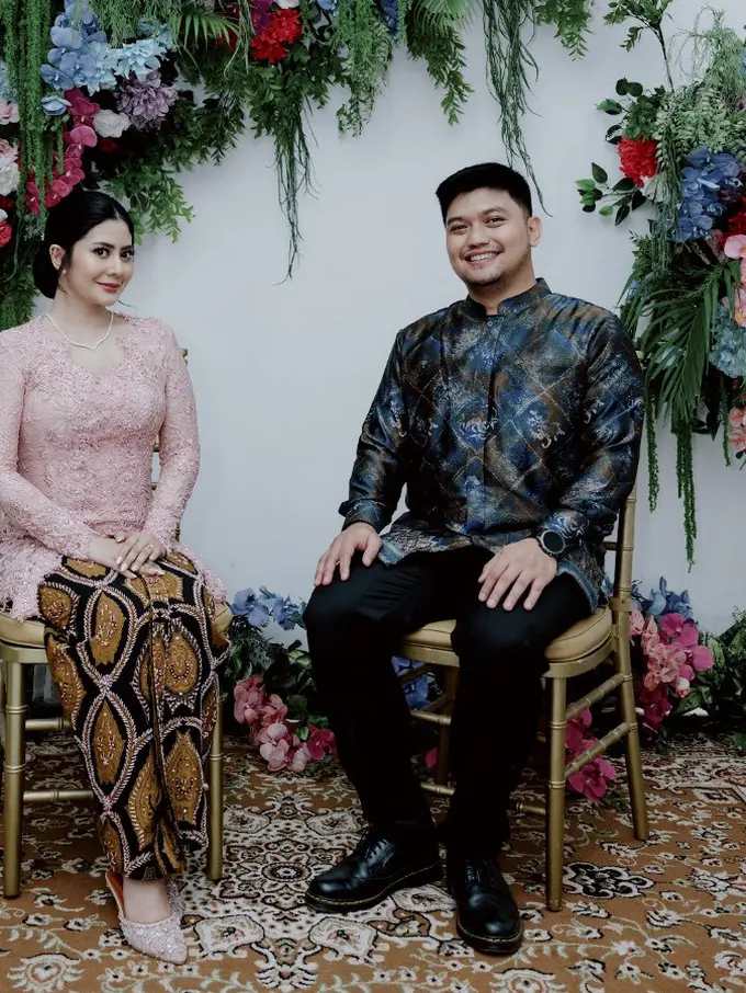 Thavita Resmi Bertunangan