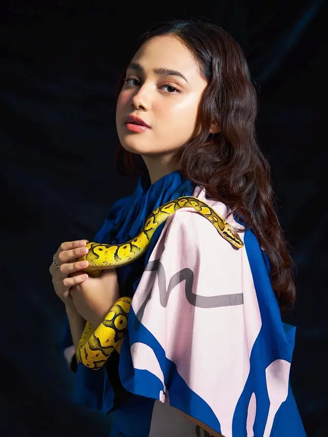 7 Gaya Pemotretan Syifa Hadju dalam 'No Makeup' Makeup Look, Memesona
