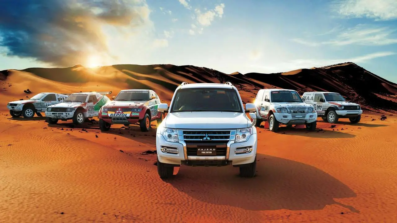 Mitsubishi Pajero generasi terbaru tengah diuji dengan balutan kamuflase, siap comeback pada 2026 sebagai SUV tangguh legendaris (Autoindustriya)