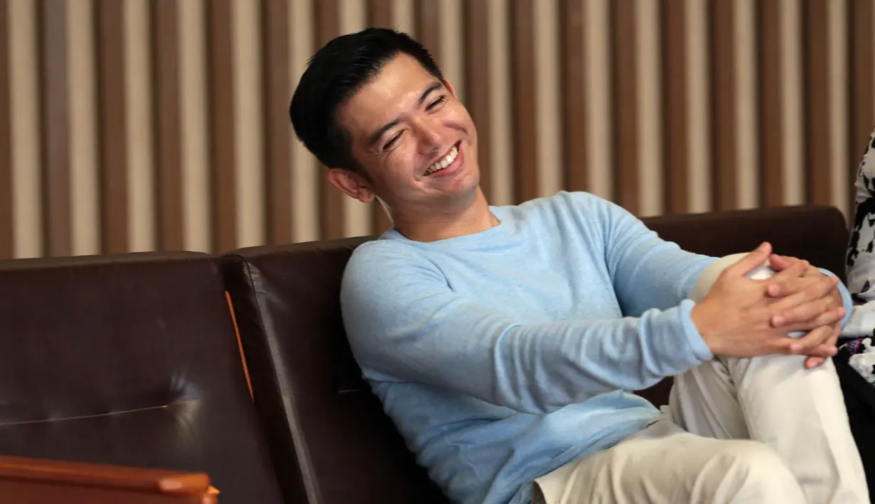 "Ini (ceritanya) sebenernya imajinasi, cuma karakternya yang pernah gua kenal dalam hidup gua. Nulisnya hampir 8 tahun lalu,” ujar Nicky Tirta. (Deki Prayoga/Bintang.com)