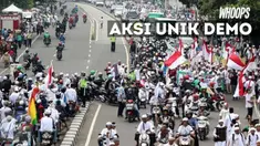 Tak hanya di Jakarta, demo juga berlangsung di Solo. Uniknya, saat bertugas sejumlah polwan tertangkap kamera sedang berswafoto.