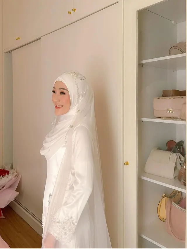 Adu Gaya Larissa Chou dan Nadya Mustika saat Menikah dengan Rosadi Bersaudara. [@larissachou]