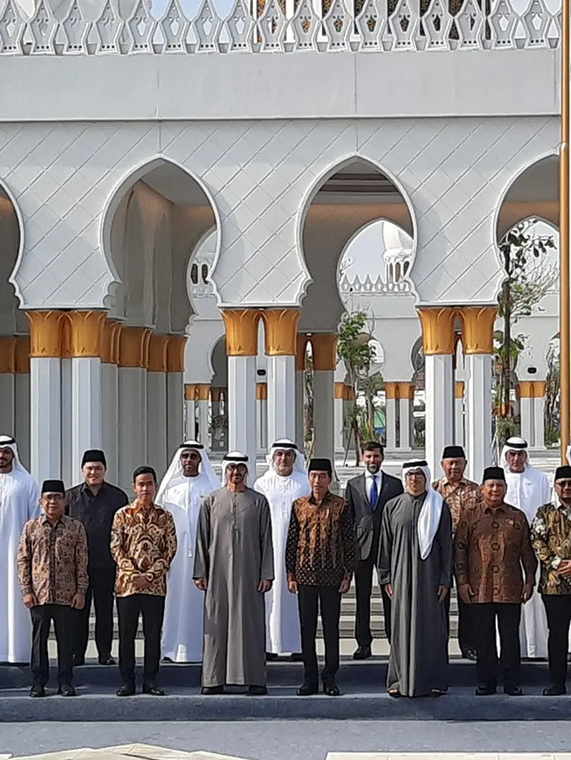 Peresmian Masjid Raya Sheikh Zayed Solo