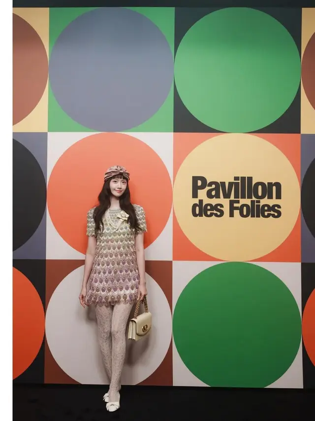 Visual Menawan Yoona SNSD Bak Putri Timur Tengah Pakai Turban Hadiri Paris Fashion Week 2024