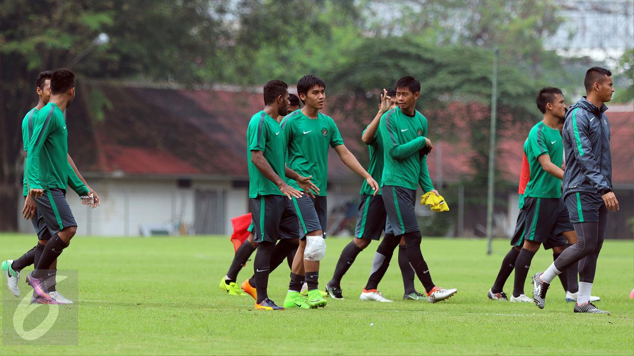 20170510- Jelang TC di Bali, Timnas Indonesia U-22 Lakoni Internal Game-Tebe