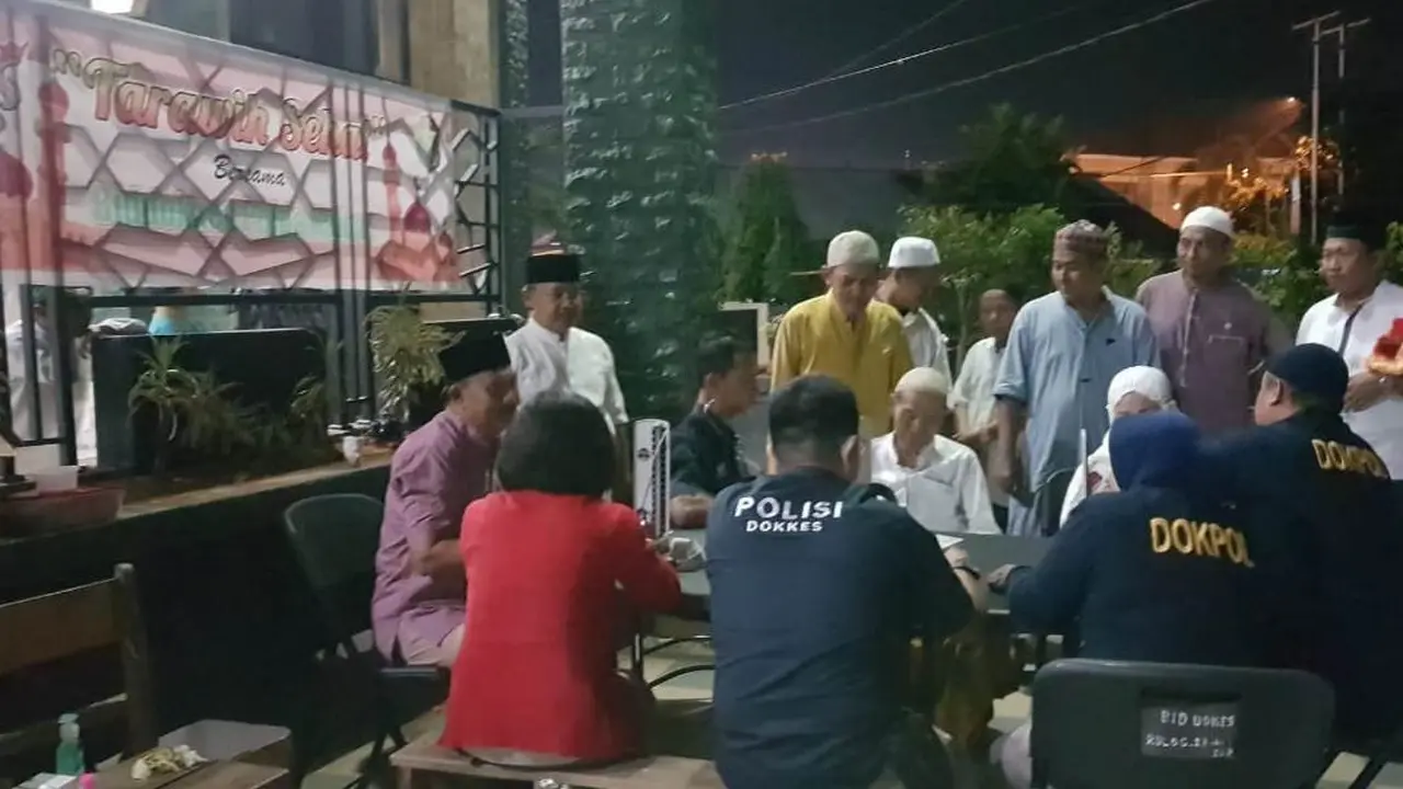 Tarawih Sehat ala Polda Kalimantan Barat (Aceng Mukaram/Liputan6.com)
