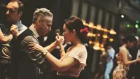 Istana Buckingham Buka Kelas Dansa untuk Penderita Demensia