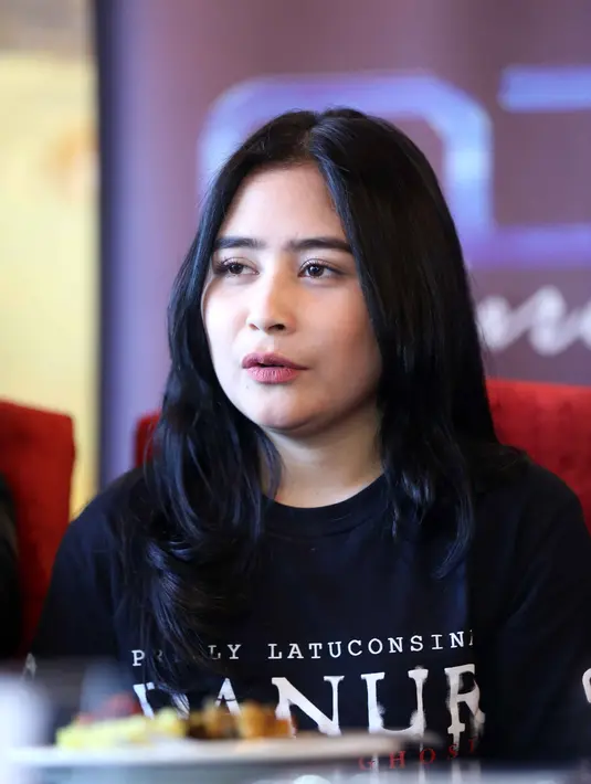 Sebelumnya, pemeran sinetron Bawang Merah Bawang Putih itu mengaku kaget pada penayangan perdana 30 Maret silam bisa mendapatkan 80 ribu penonton. (Nurwahyunan/Bintang.com)