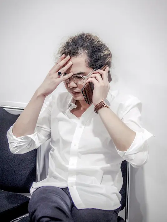 "Aku pernah undang Dul beberapa waktu lalu. Dul salah satu artis yang ingin nikah muda," kata Ruben Onsu. "Tadinya ya, tapi masih mau juga sih (tidak terlalu ingin seperti dulu)," jawab Dul Jaelani.  (Instagram/duljaelani)