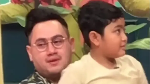 6 Momen Haru Nassar Bertemu Sang Putra, Rindu Usai 7 Tahun Tak Berjumpa