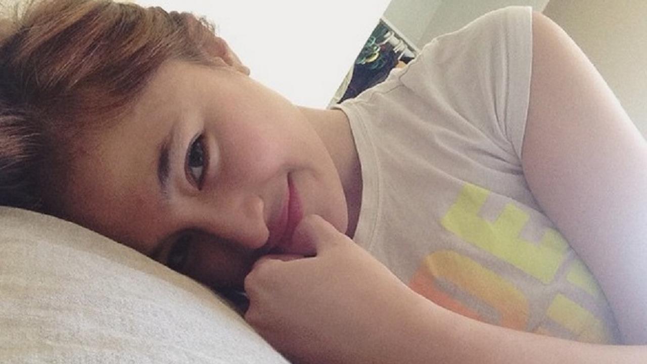 Manisnya Video Marshanda di Tempat Tidur