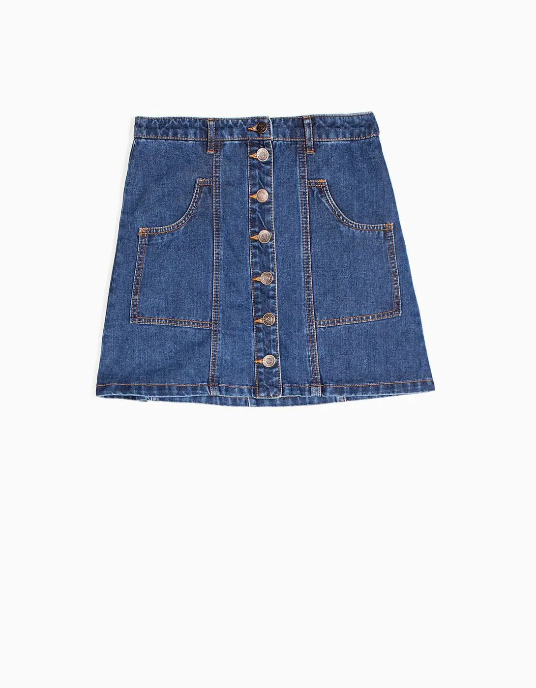 A-line denim skirt with buttons Rp. 359.900. (Image: stradivarius.com)