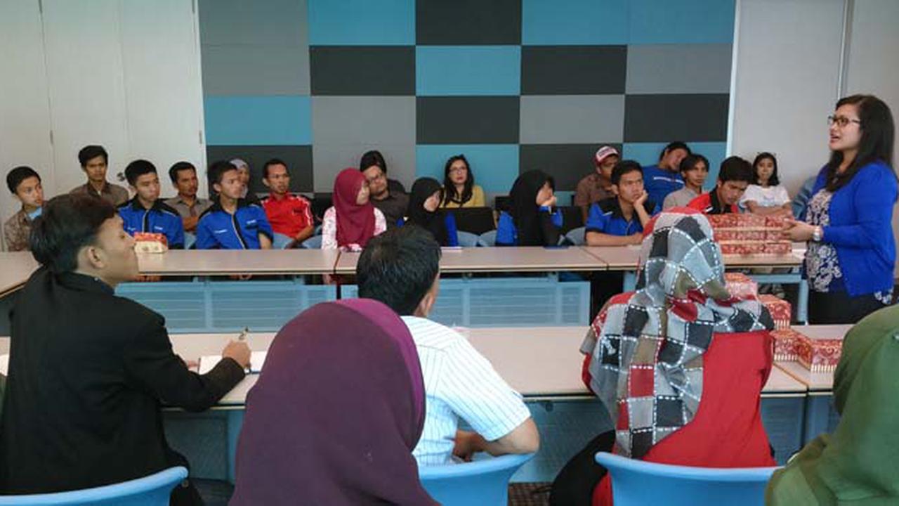 Tips Membangun Karir dari @CiplukCarlita