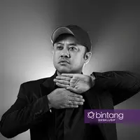 Rizal Mantovani tampilkan horor yang beda di film Gerbang Neraka. (Fotografer: Bambang E. Ros, Stylist : Indah Wulansari, Digital Imaging: Muhammad Iqbal Nurfajri/Bintang.com)