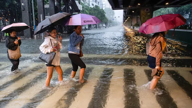 Banjir Rendam Ibu Kota Filipina, Dua Orang Hilang dan Ribuan Lainnya Mengungsi