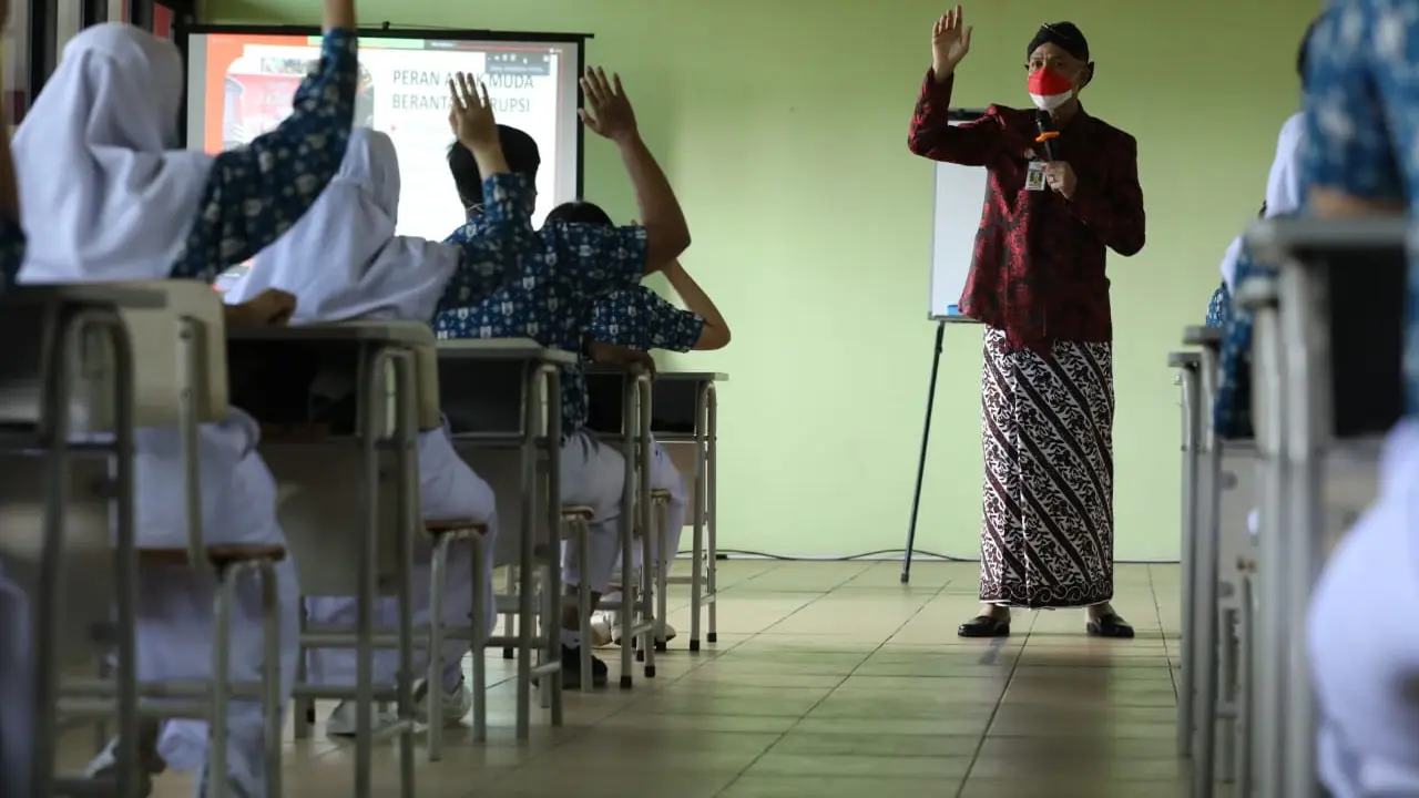 Kedekatan Ganjar dengan Generasi Milenial dan Gen Z Dongkrak ke Puncak Elektabilitas
