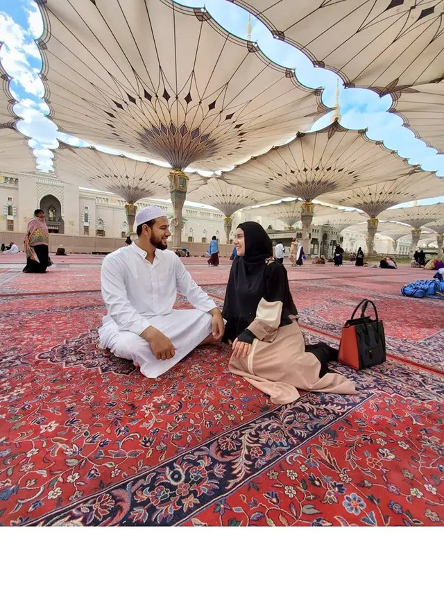 Irish Bella dan Ammar Zoni Pilih Umrah saat Pergantian Akhir Tahun, Ini 7 Momen Keduanya