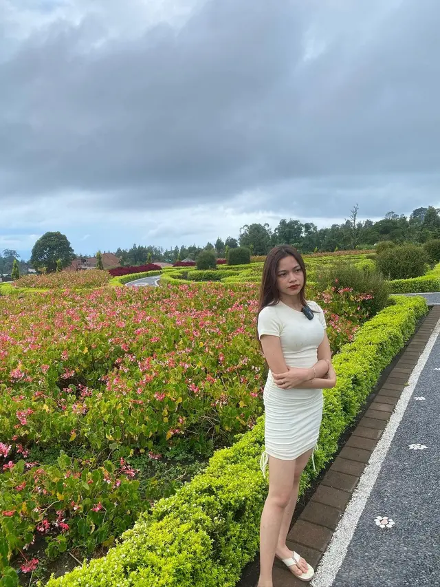 6 Potret Liburan Rara LIDA di Bali, Nikmati Sunset Bareng Ibu dan Adik