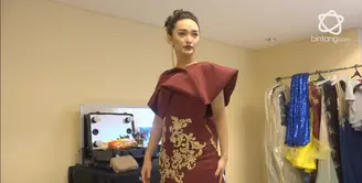 Bebe Rexha sukses menghibur penonton di acara malam puncak perayaan HUT SCTV ke-27. Apa kata Zaskia Gotik soal penampilan Bebe Rexha