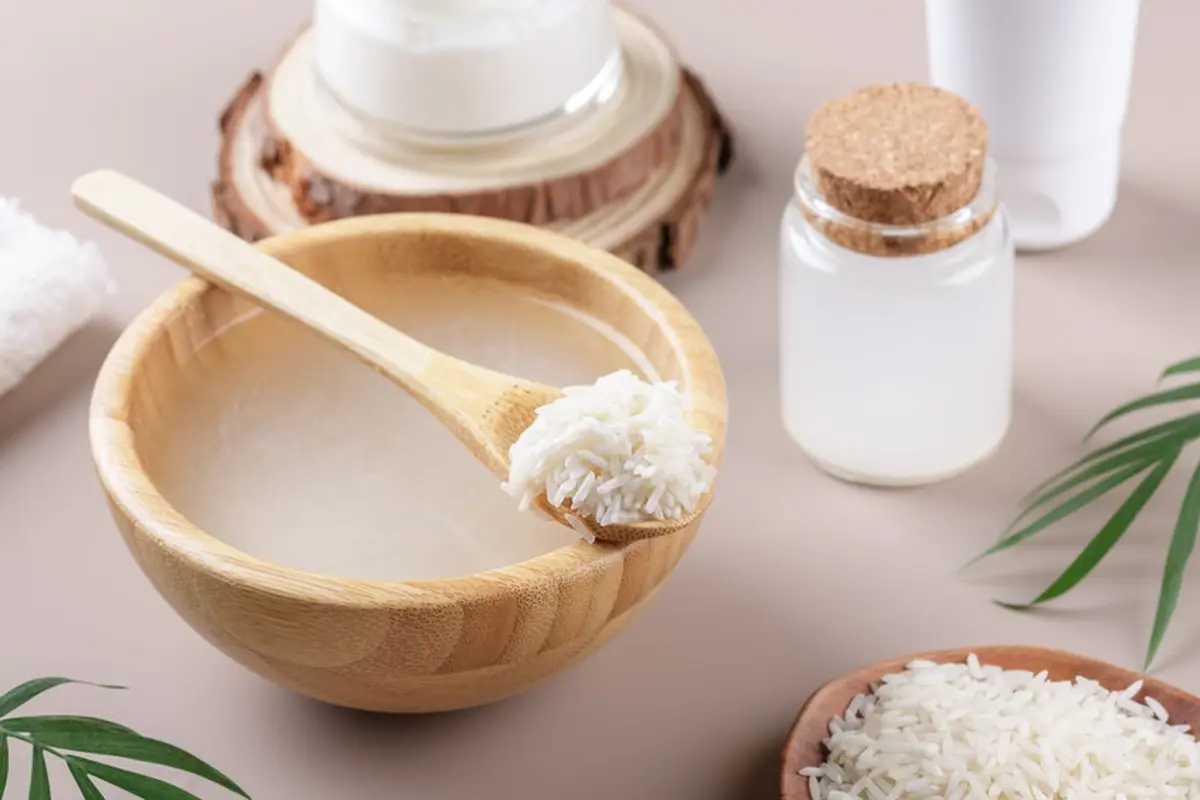 4 Manfaat Air Cucian Beras untuk Kesehatan dan Kecantikan Kulit, Ulik Bersama Yuk