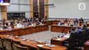 Suasana rapat dengar pendapat Jaksa Agung ST Burhanuddin dengan Komisi III DPR RI di Jakrta, Selasa (23/8/2022). Rapat tersebut membahas perkembangan kasus Korupsi Surya Darmadi 78 T dan kasus Korupsi PT Waskita Beton Precast Tbk. (Liputan6.com/Angga Yuniar)