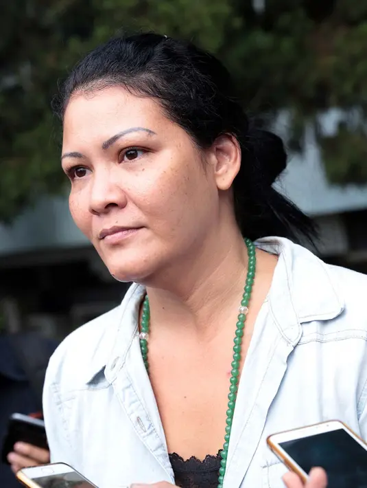 Tak terima dengan kejadian ini, ternyata Melanie telah menyambangi SPKT Polda Metro Jaya untuk melaporkan Doni yang dianggap telah menelantarkan Nina hingga mati di shelter milik Doni. (Deki Prayoga/Bintang.com)