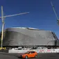 Estadio Santiago Bernabeu yang menjadi kandang Real Madrid baru saja menyelesaikan proses renovasi yang membuatnya lebih modern. (AFP/Thomas Coex)