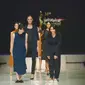 Siap tampil stylish seharian dengan koleksi busana terbaru kolaborasi brand lokal ATS the Label dengan Laura Basuki (Foto: Dok. ATS the Label)