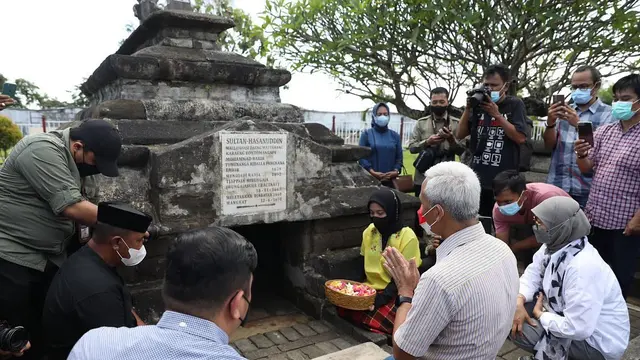 Mengunjungi Makam Sultan Hasanuddin