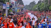 Warga Bogor menggelar kirab Bendera Merah Putih (Liputan6.com/Achmad Sudarno)