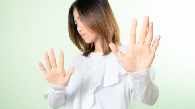 Berani bilang tidak, penolakan, menolak. Say no.