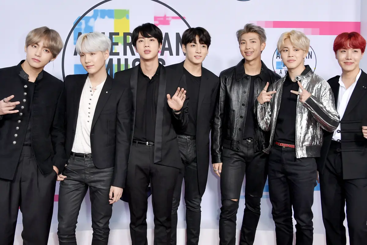 [Bintang] Sebelum Terkenal, Ini Perjuangan BTS Saat Awal Karier