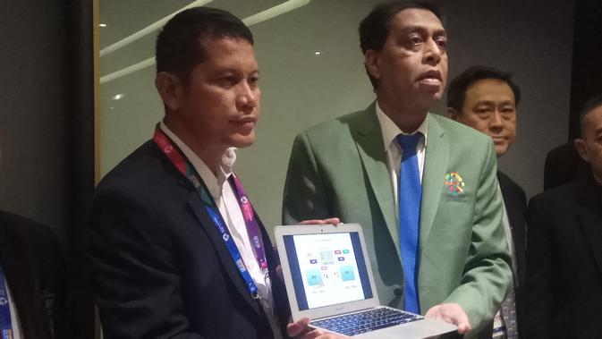Dato Abdul Hamil Bin Kadir, Presiden Asfat memperkenalkan e-Score yang akan digunakan dalam laga Sepaktakraw Asian Games 2018 (Liputan6.com/Nefri Inge)