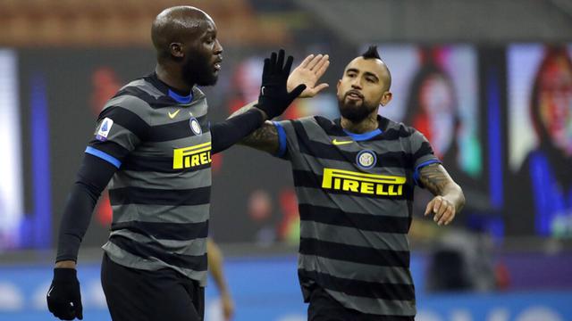 FOTO: Bantai Benevento, Inter Milan Terus Bayangi AC Milan di Puncak Klasemen